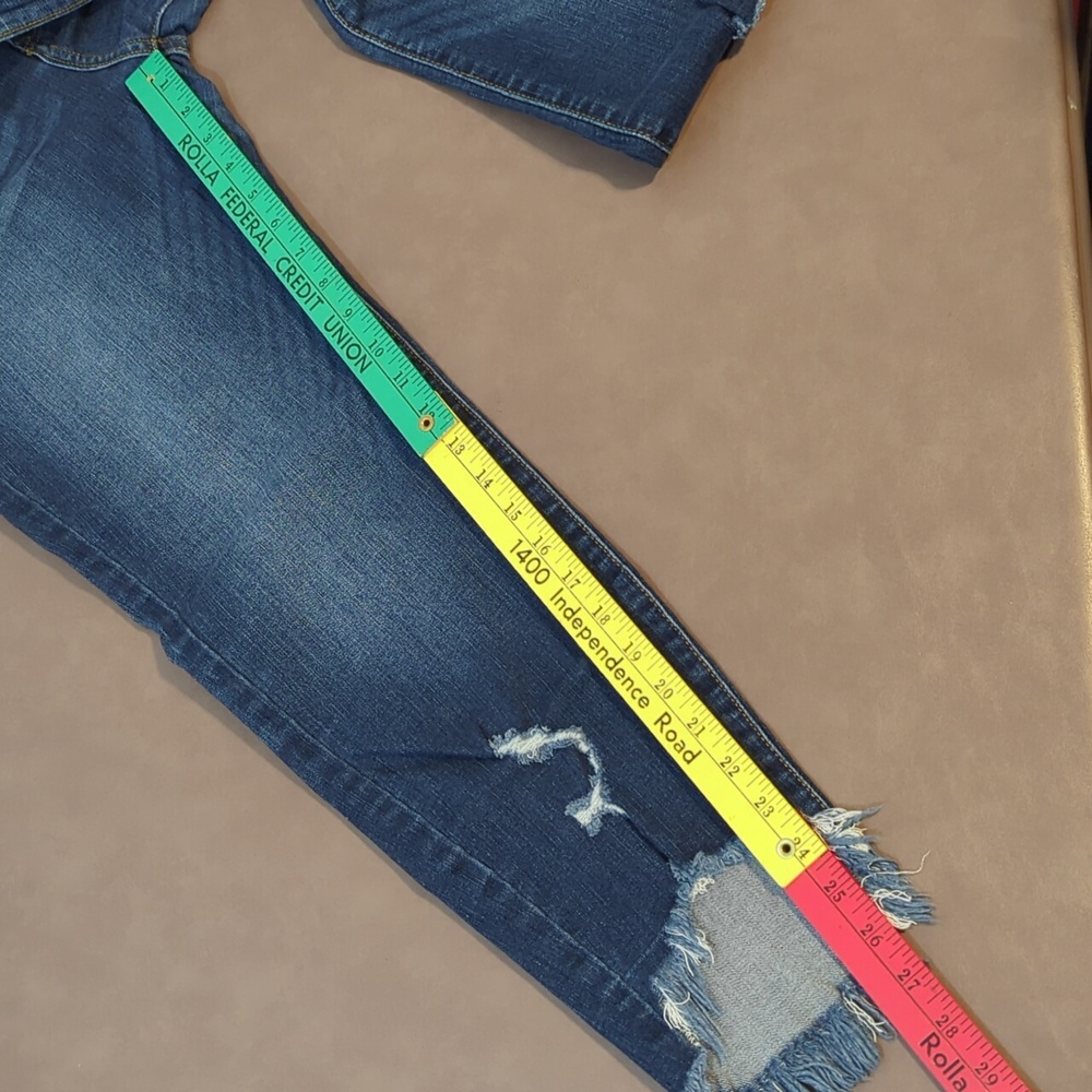 KanCan Estilo Jeans Women Size 15 / 31 Blue Distressed - Picture 10 of 14
